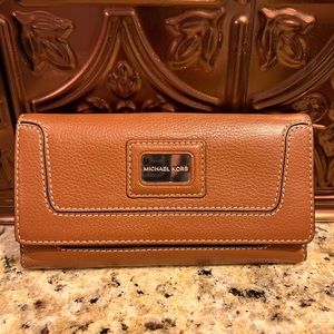 Michael Kors wallet